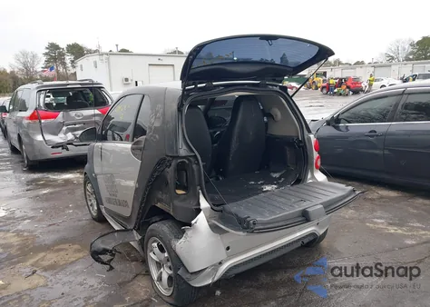 2013 Smart Fortwo Passion from USA, damaged, VIN WMEEJ3BA1DK679511